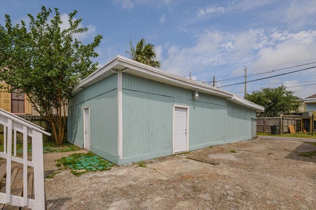 3518 Ball, Galveston, TX 77550 - view of outbuilding