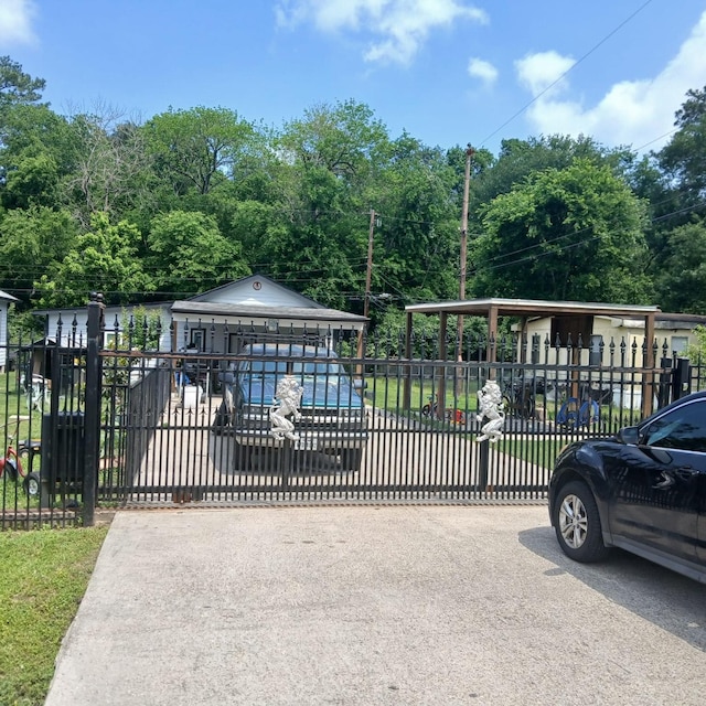 16514 Green Manor Dr, Humble, TX 77396 - gate with fence