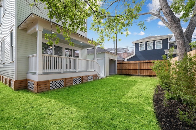 309 E 16th St, Houston, TX 77008 - view of yard featuring an outbuilding and a garage