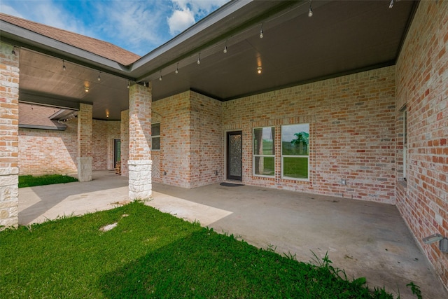 3331 Bridgette Ln, Baytown, TX 77523 - view of patio