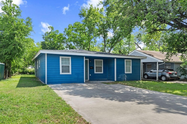 5313 Doolittle Blvd, Houston, TX 77033 - view of front of house featuring a front lawn and driveway