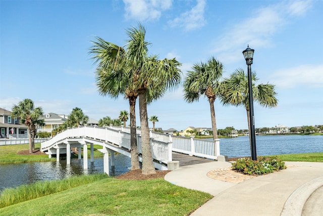 9 Caravelle Ct, Galveston, TX 77554 - surrounding community with a water view
