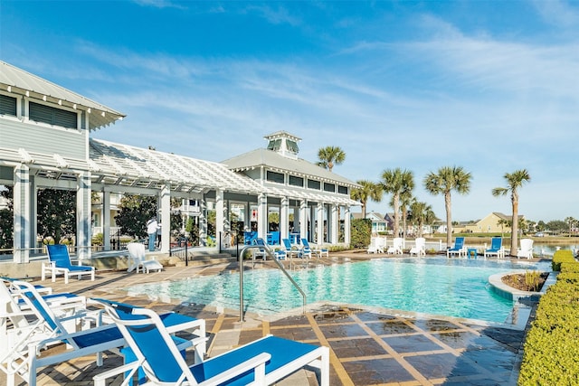 9 Caravelle Ct, Galveston, TX 77554 - community pool with a patio area