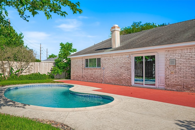22010 Elsinore Dr, Katy, TX 77450 - view of swimming pool with a patio and fence
