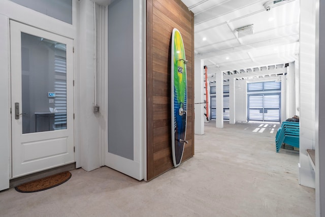 3835 Seabreeze Ln, Galveston, TX 77554 - hallway with concrete flooring