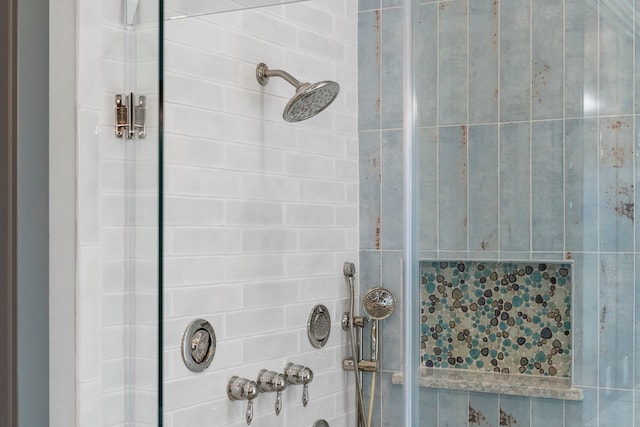 3835 Seabreeze Ln, Galveston, TX 77554 - full bathroom featuring tiled shower