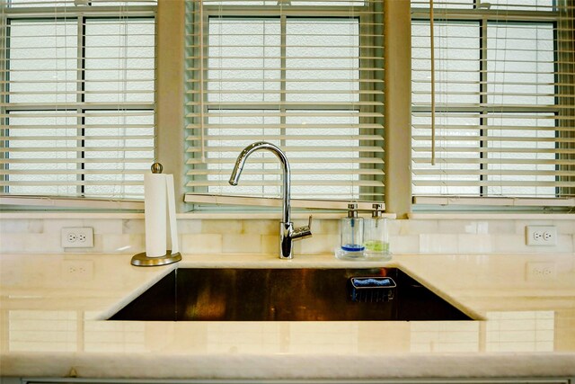 6003 Matthew Oaks Pl, Houston, TX 77007 - kitchen view of a sink and light countertops