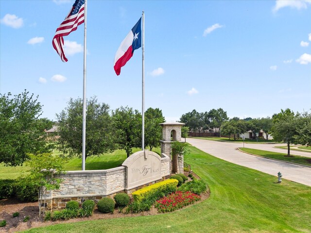 18118 Berry Garden Ln, Spring, TX 77379 - community sign featuring a yard