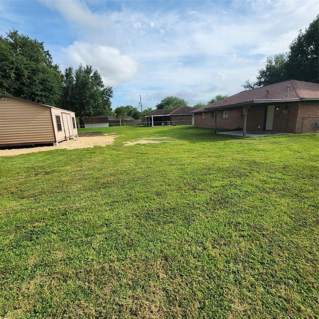 3625 Whatley Dr, Deer Park, TX 77536 - view of yard with a patio