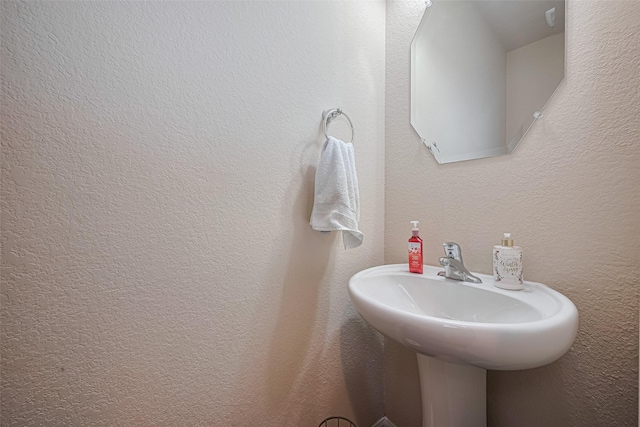 2812 Baywater Creek Ln, Pearland, TX 77089 - view of bathroom
