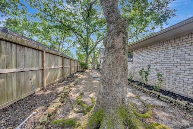 18435 Point Lookout Dr, Houston, TX 77058 - view of yard
