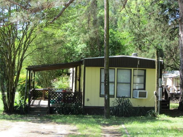 84 Lake Rd, Riverside, TX 77320 - photo 10