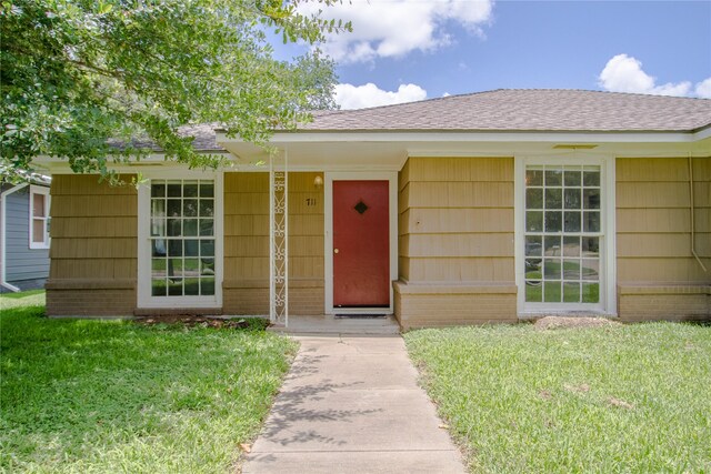 711 E Sixth St, Brenham, TX 77833 - photo 1