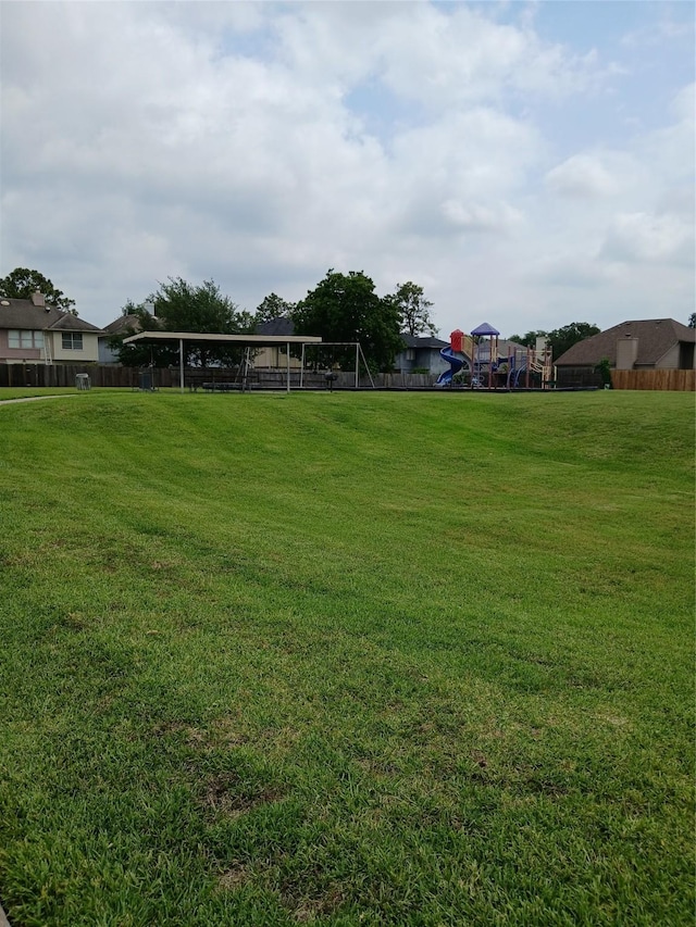 13523 La Concha Ln, Houston, TX 77083 - view of yard