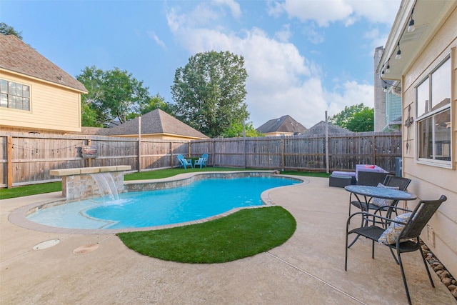20727 Sea Pine Dr, Katy, TX 77450 - view of swimming pool with a patio area and a fenced backyard