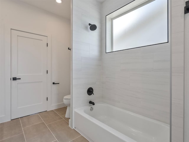 2207 Dan St, Houston, TX 77020 - full bath featuring tile patterned flooring and  shower combination