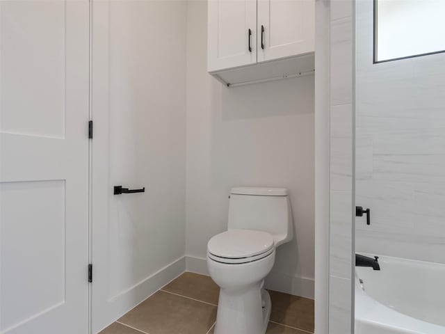 2207 Dan St, Houston, TX 77020 - full bathroom with tile patterned flooring and shower / bath combination
