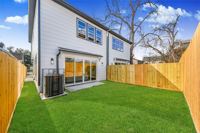 3033 Dennis St, Houston, TX 77004 - back of house featuring central AC unit