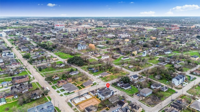 3033 Dennis St, Houston, TX 77004 - aerial view of property and surrounding area