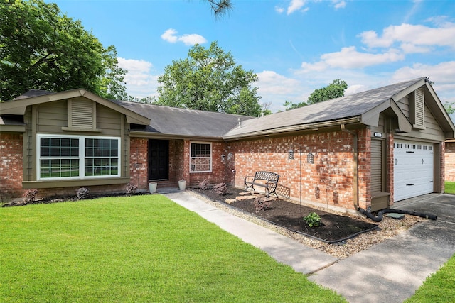 7611 Creekfield Dr, Spring, TX 77379 - ranch-style house with brick siding, an attached garage, a front yard, and roof with shingles