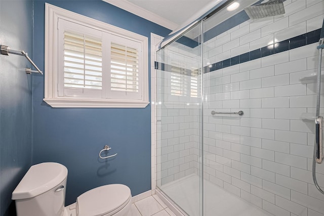 9647 Winsome Ln, Houston, TX 77063 - full bath with toilet, crown molding, a stall shower, and baseboards