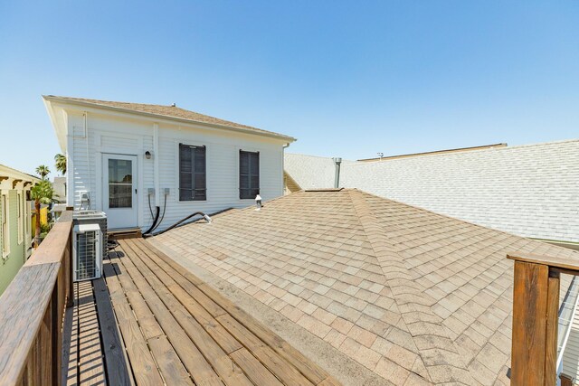 1717 Winnie St, Galveston, TX 77550 - view of wooden deck