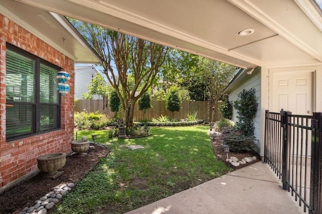 15106 Cranbourne Dr, Houston, TX 77062 - view of yard