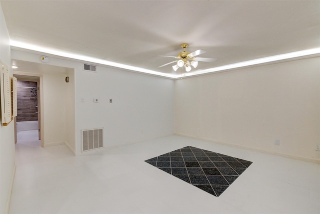 7900 Westheimer Rd Unit 246, Houston, TX 77063 - unfurnished room featuring ceiling fan and baseboards