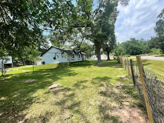 21268 White Oak Dr, Conroe, TX 77306 - view of yard