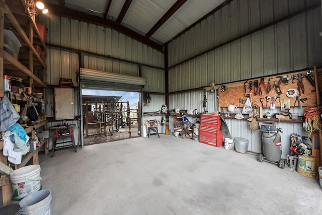 9731 Hadden Rd, Baytown, TX 77521 - garage with a workshop area