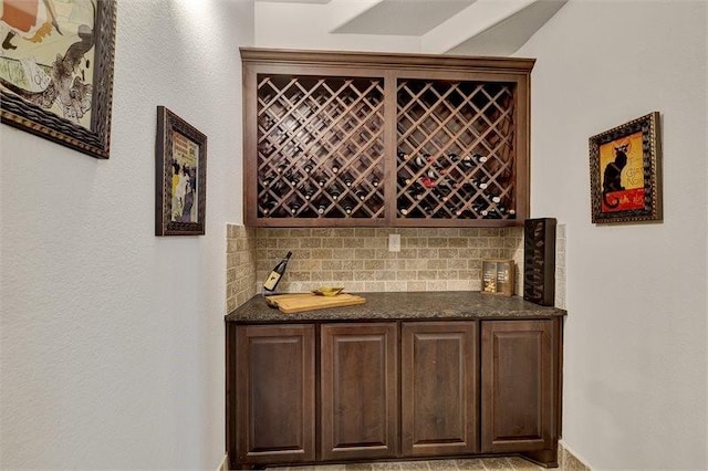 10210 Grape Creek Grove Ln, Cypress, TX 77433 - indoor dry bar featuring decorative backsplash