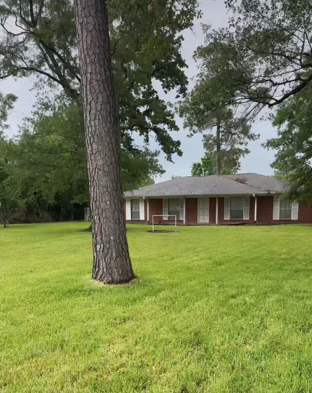 12420 Wallisville Rd, Houston, TX 77013 - single story home featuring a front yard