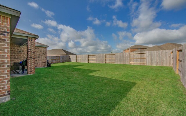 3121 Freeboard Dr, Texas City, TX 77510 - view of yard