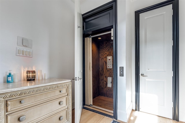1652 Norfolk St Unit A, Houston, TX 77006 - hall featuring light wood-style floors