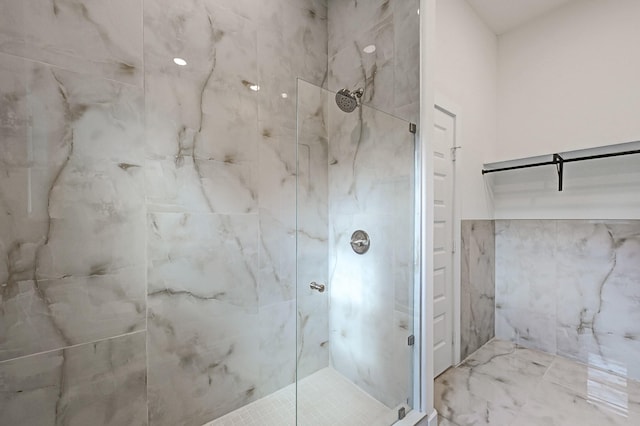 5731 Belvedere St, Houston, TX 77021 - full bath featuring a marble finish shower and marble finish flooring