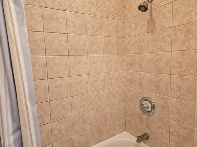 3818 Hazard St, Houston, TX 77098 - full bath with shower / washtub combination