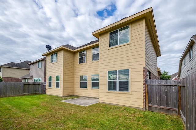 8919 Inglebrook Ln, Houston, TX 77083 - back of property with a patio