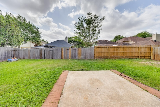 3610 Banks Run Ln, Katy, TX 77449 - view of yard featuring a patio area
