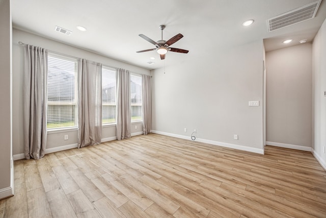 10292 Bayou Oaks Dr, Conroe, TX 77385 - empty room featuring baseboards, a ceiling fan, light wood-type flooring, and recessed lighting