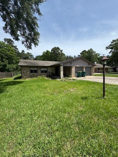 143 Red Oak Ln, Conroe, TX 77304 - photo 1