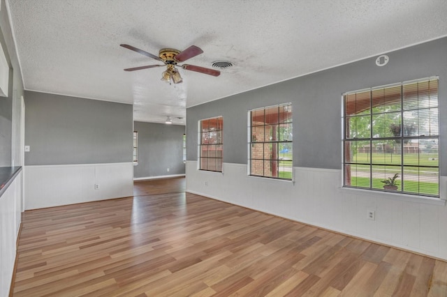 107 Ash Ln, Lake Jackson, TX 77566 - photo 9