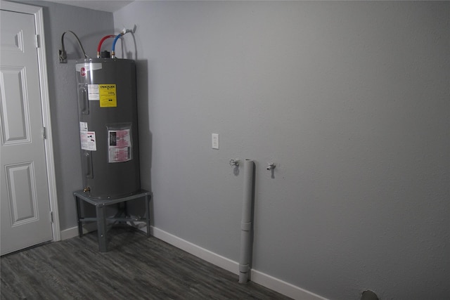 1115 W 4th St, Freeport, TX 77541 - utilities with water heater