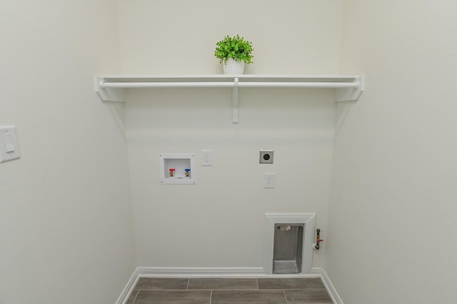 27638 Mesabe Dr, Magnolia, TX 77354 - clothes washing area with electric dryer hookup, hookup for a washing machine, gas dryer hookup, and wood finish floors
