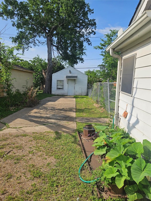 2219 8th St, Galena Park, TX 77547 - view of yard with fence