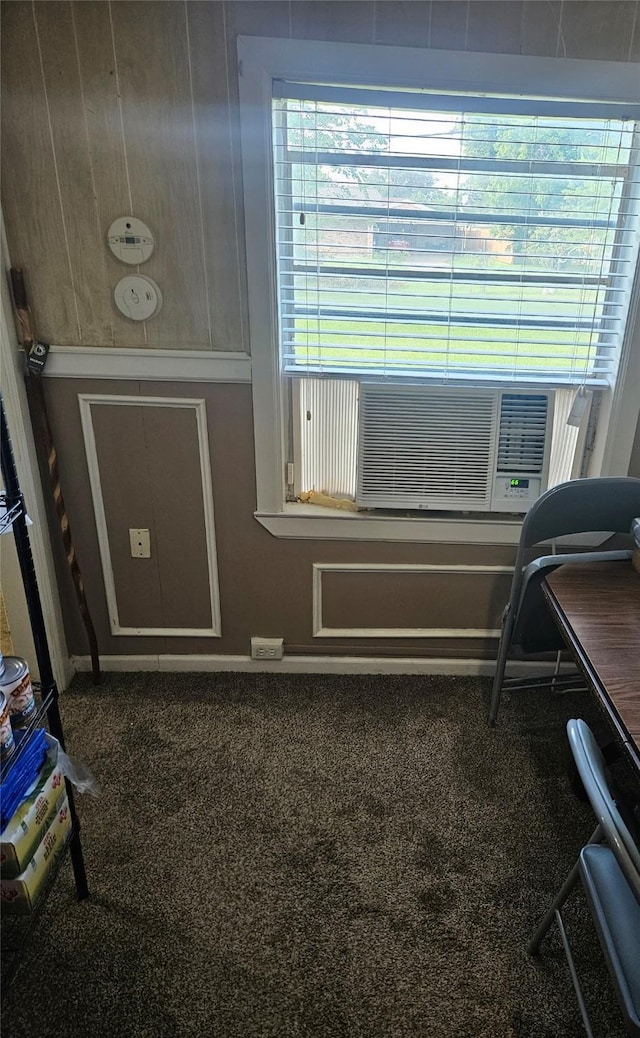2219 8th St, Galena Park, TX 77547 - detailed view of carpet floors