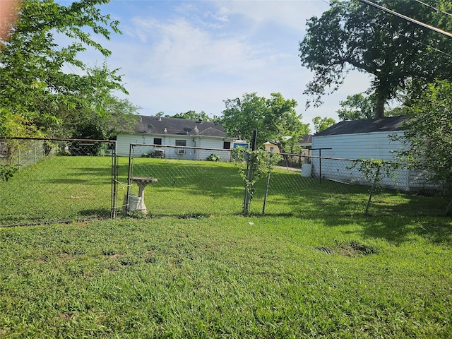 2219 8th St, Galena Park, TX 77547 - view of yard