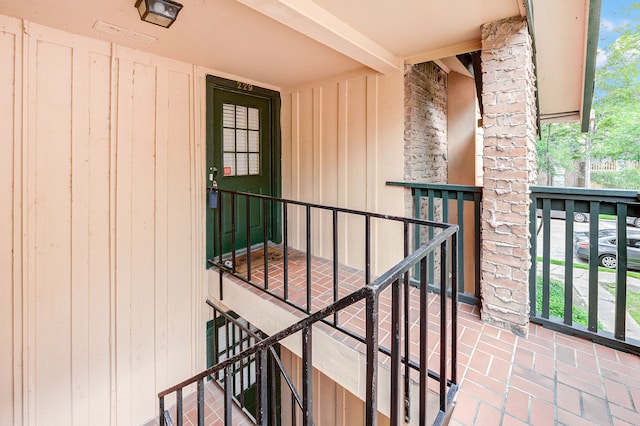 8229 Kingsbrook Rd Unit 229, Houston, TX 77024 - view of balcony