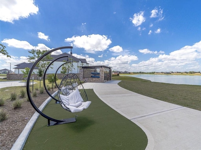 1682 Sherwood Glen Dr, Friendswood, TX 77546 - view of community with a water view and a lawn