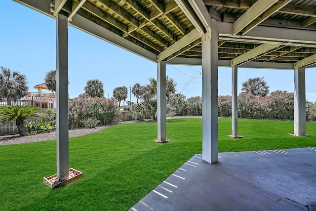 view of yard featuring a patio