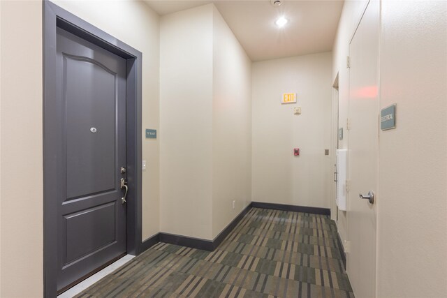 3388 Sage Rd Unit 1702, Houston, TX 77056 - corridor with baseboards